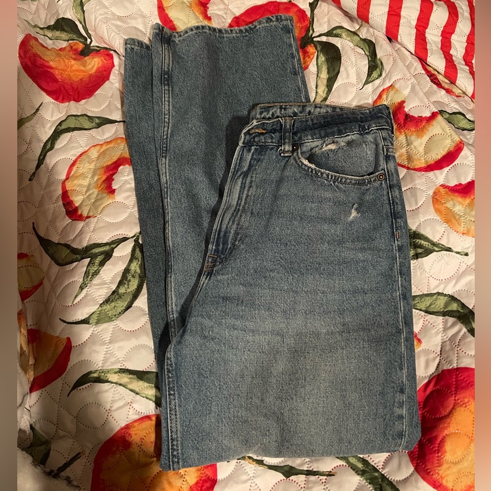 H&M high waisted jeans